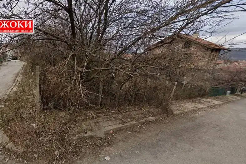 Plot in Pernik, Prigarov Raion
