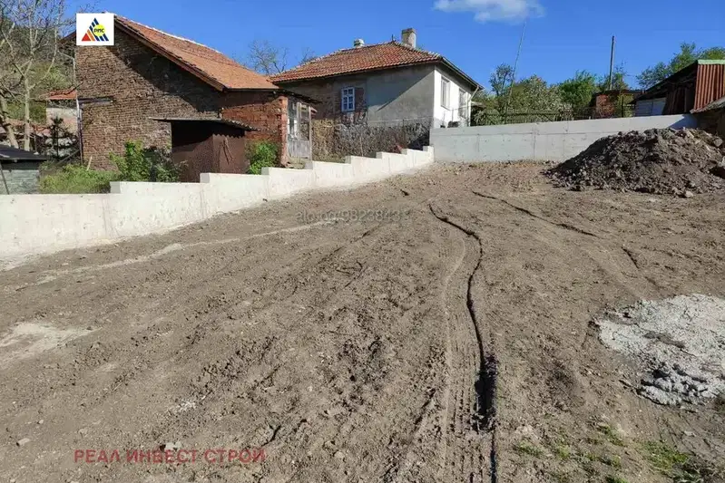 Plot in Oblast Pernik, Babica