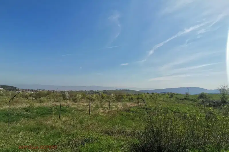 Парцел в с. Бистрица