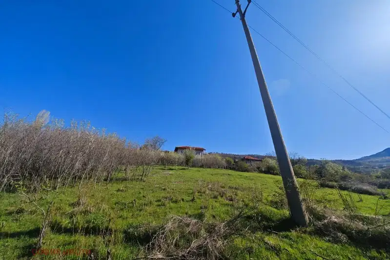 Plot in област София, Bov