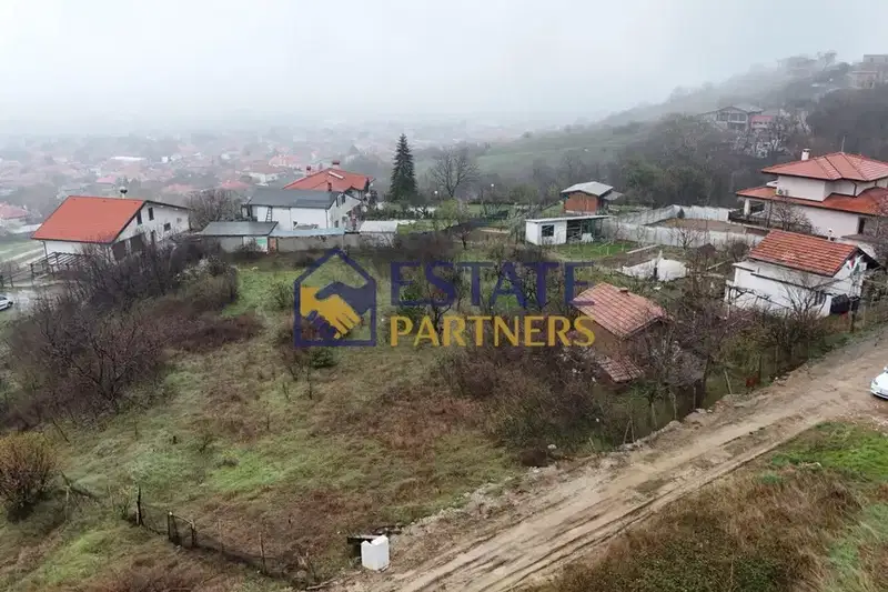 Plot in Oblast Plovdiv, Brestnik