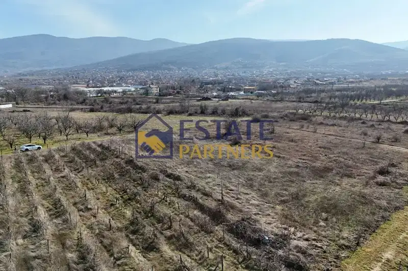 Plot in Oblast Plovdiv, Brestnik