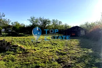 Парцел във Велико Търново, с. Чакали