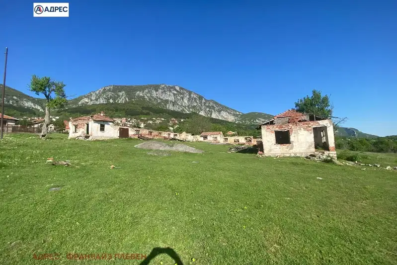 Парцел във Враца, с. Челопек