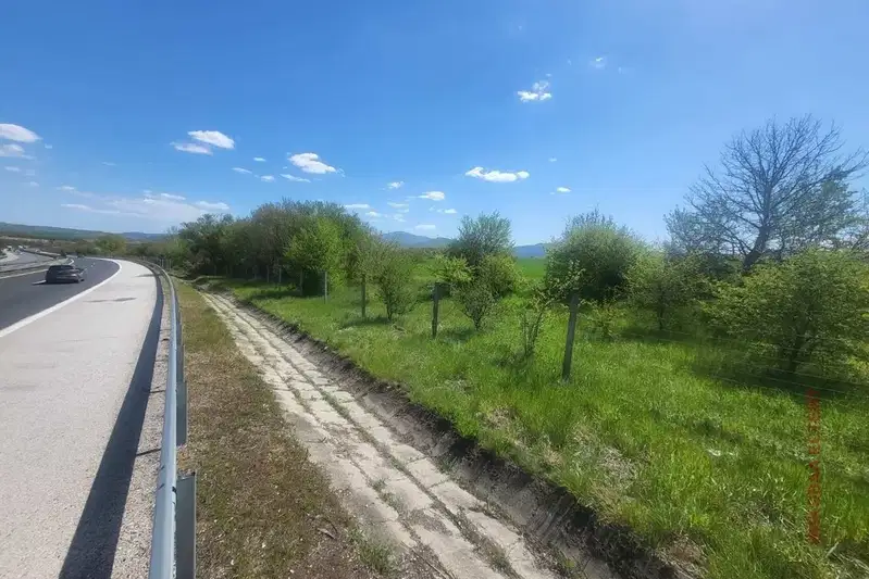 Plot in област София, Djurovo