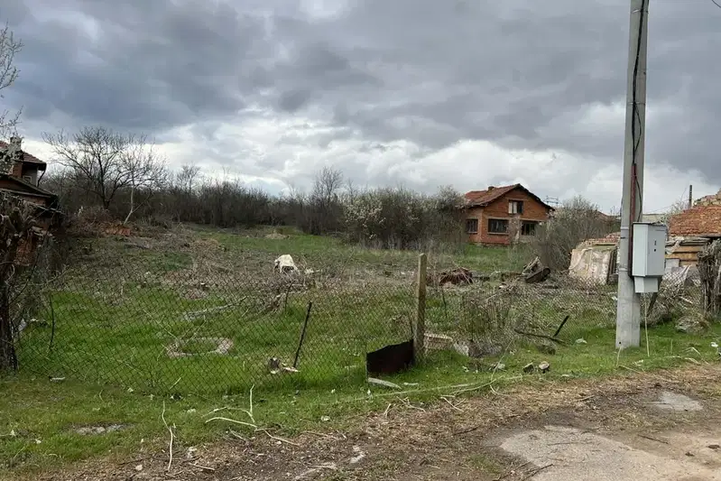 Парцел в с. Доброславци