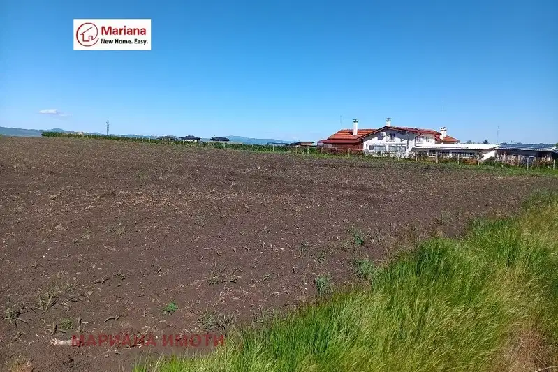 Plot in област София, Herakovo