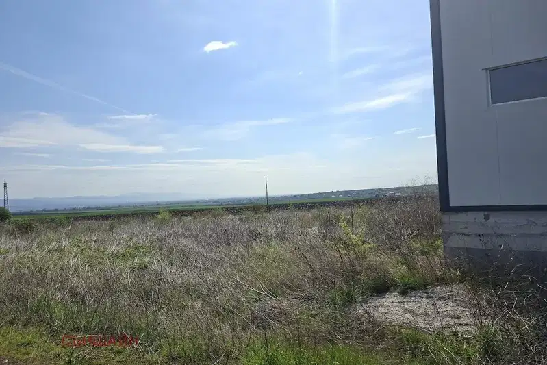 Plot in област София, Hrabyrsko
