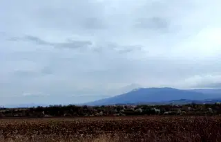 Парцел в с. Иваняне