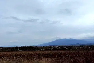 Парцел в с. Иваняне