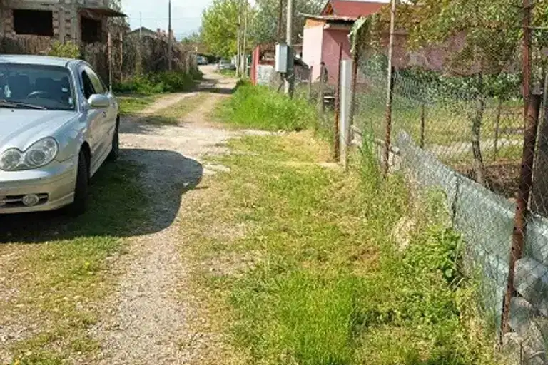 Парцел в с. Казичене