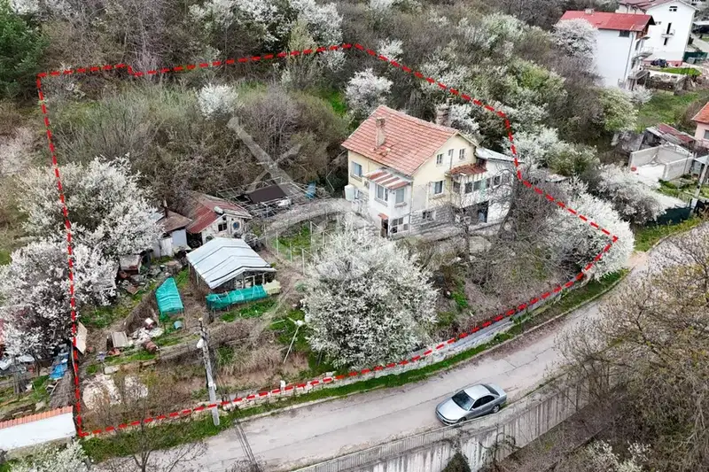 Plot in Kokalyane