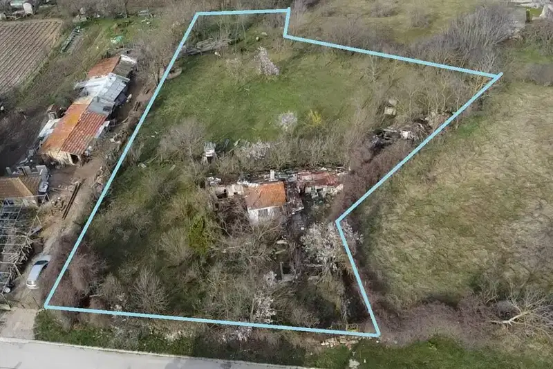 Парцел в с. Константиново
