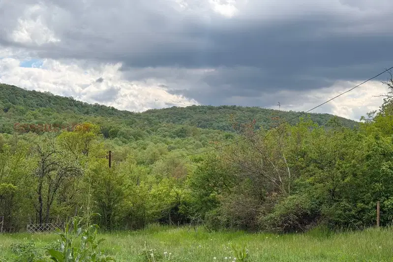 Парцел във Велико Търново, с. Малки чифлик