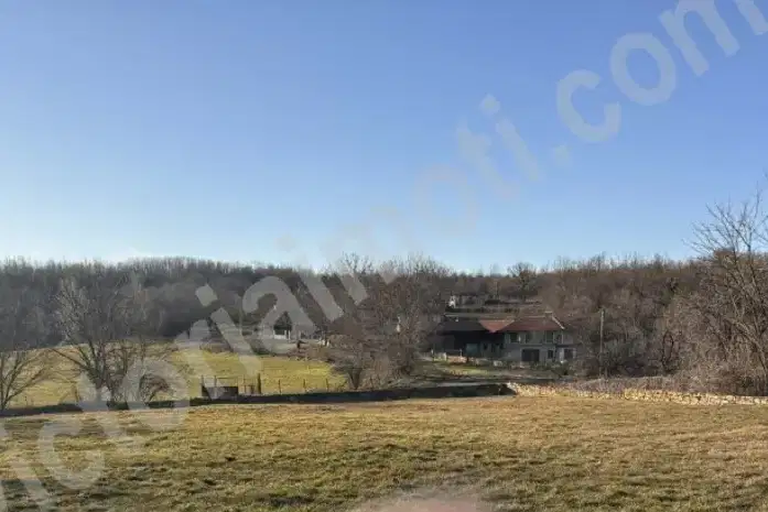 Plot in Oblast Gabrovo, Mladen
