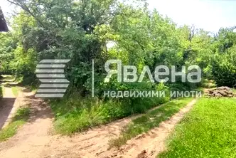 Парцел в Ловеч, с. Орешак