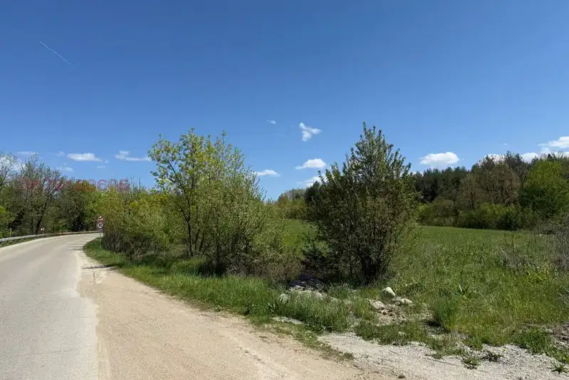 Plot in Lovech, s. Patreshko