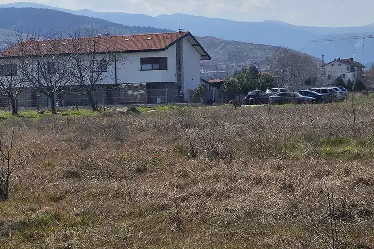 Plot in Oblast Plovdiv, Pyrvenec