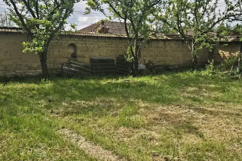 Парцел във Велико Търново, с. Ресен