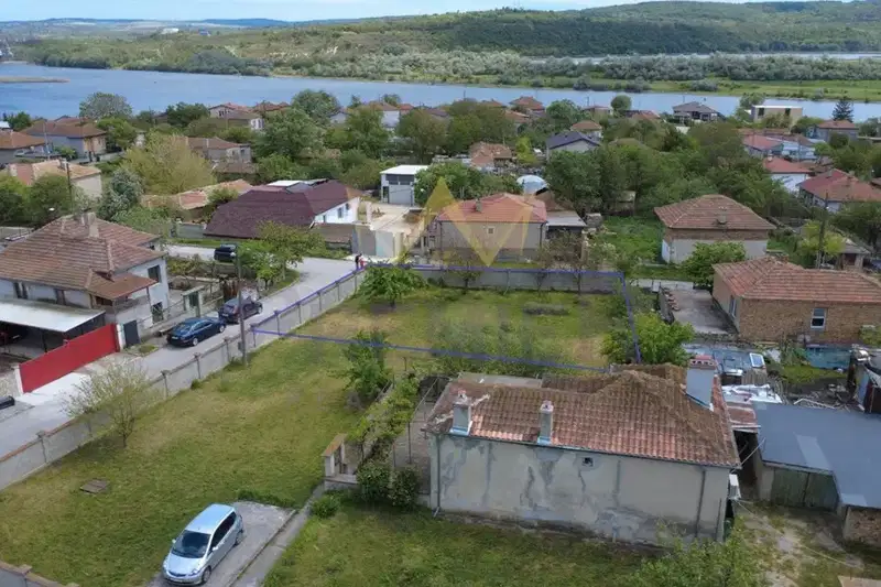 Парцел във Варна, с. Страшимирово