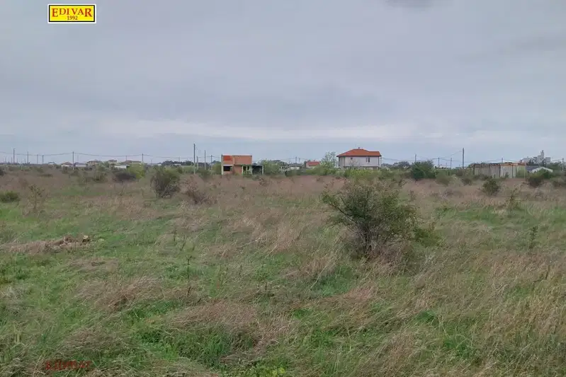 Plot in Dobrich, Topola