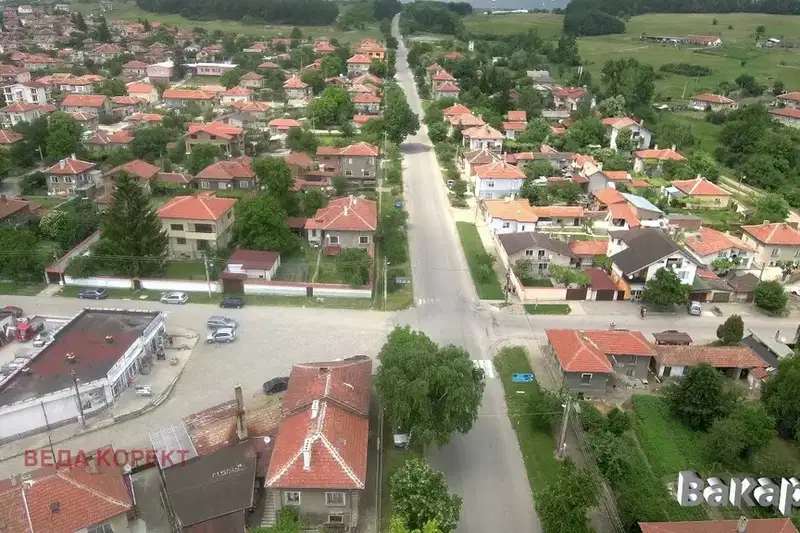 Парцел в София, с. Вакарел