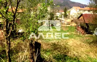 Парцел в с. Владая
