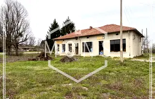 Парцел в Търговище, с. Ястребино