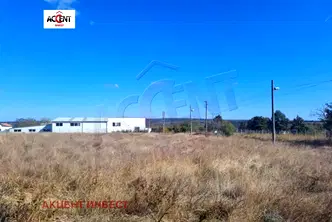Парцел в с. Звездица
