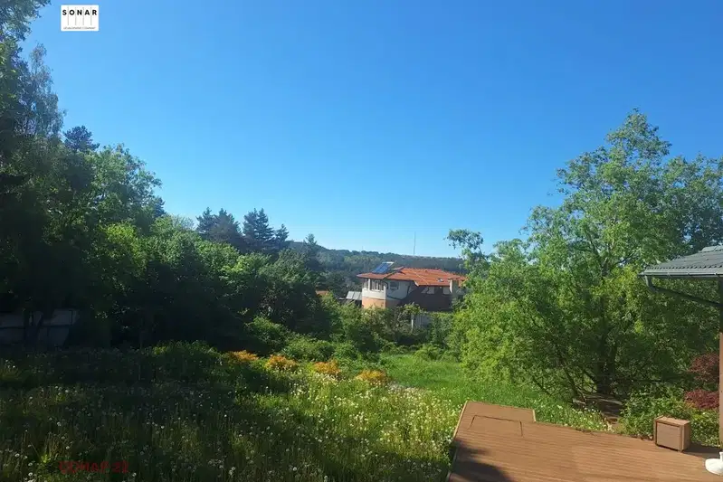 Plot in Sofiya, Knyajevo