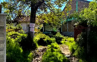 Парцел в София, Левски