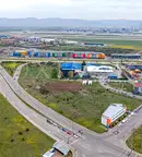 Парцел в София, Враждебна