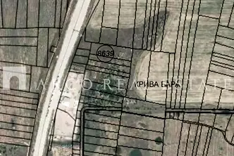 Парцел в София, Враждебна
