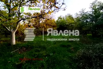 Парцел в София, Враждебна