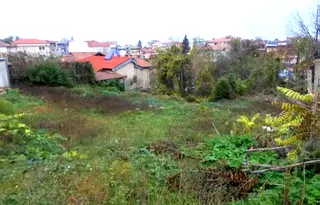 Парцел във Велико Търново, Свищов