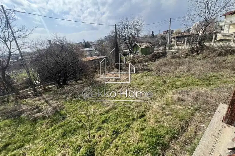 Парцел във Варна, Бриз