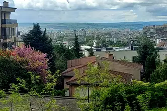 Парцел във Варна, Бриз