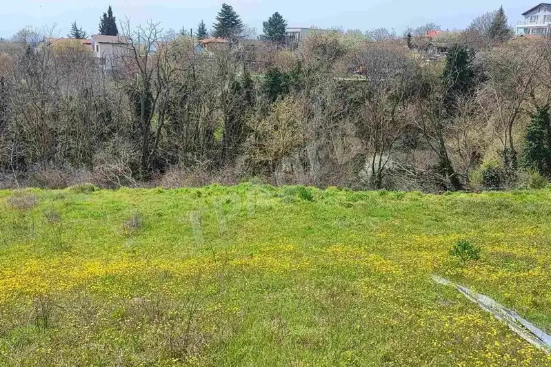 Парцел във Варна, Галата