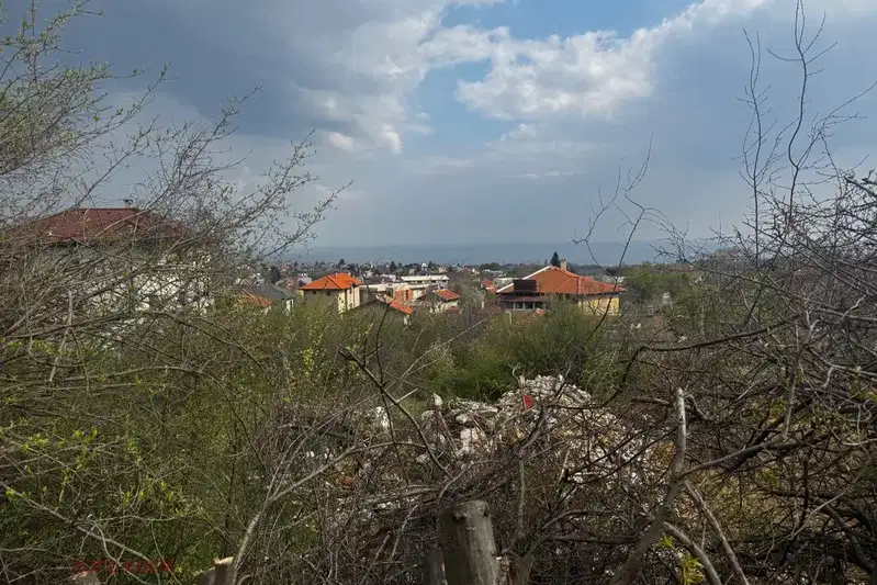 Парцел във Варна, м-т Долна Трака