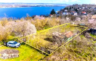 Парцел във Варна, м-т Лазур