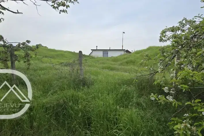 Plot in Varna, Mentesheto