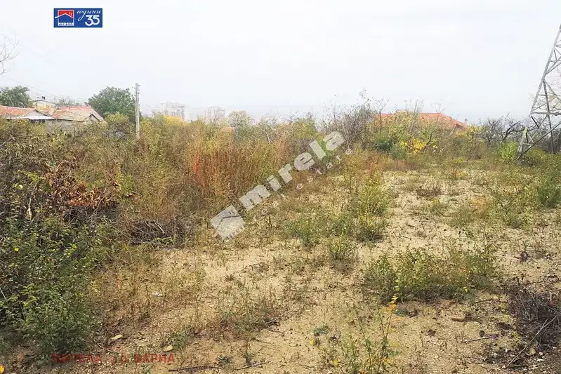 Plot in Varna, Planova