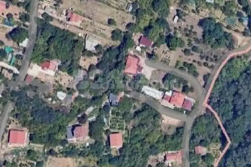 Plot in Varna, Planova