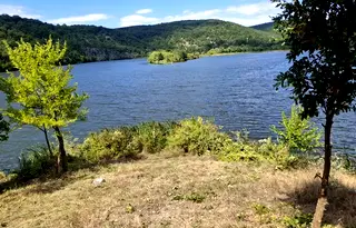 Парцел в Перник, яз. Пчелина
