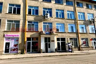 Бизнес имот в Монтана, Лом