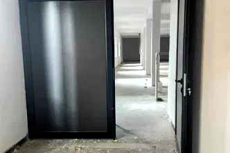 Промишлена сграда в Благоев, Широк център