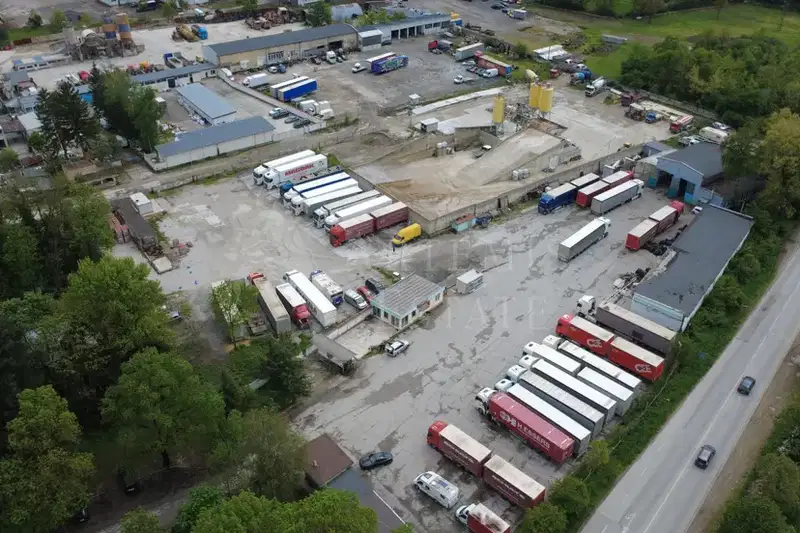 Industrial Building in област София, Ботев