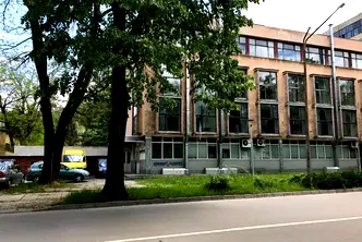 Промишлена сграда в Габрово, Център