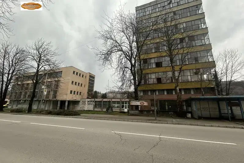 Industrial Building in Gabrovo, Centyr