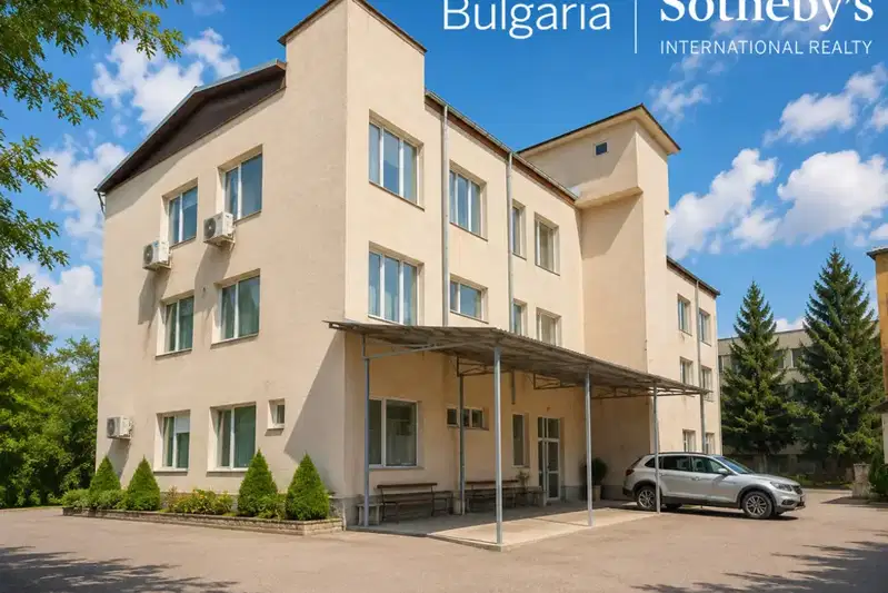 Industrial Building in Oblast Vraca, Mezdra